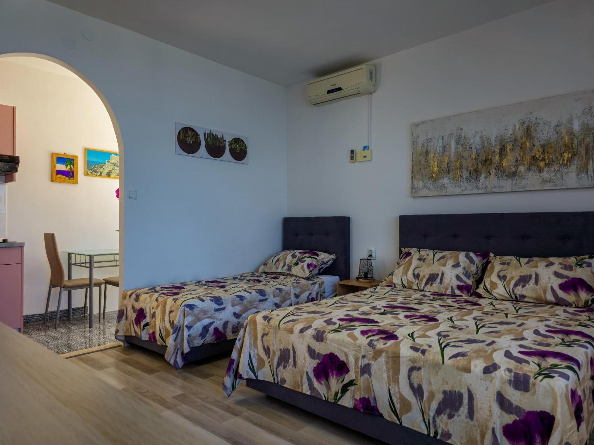 Apartments Neda Omis Room photo
