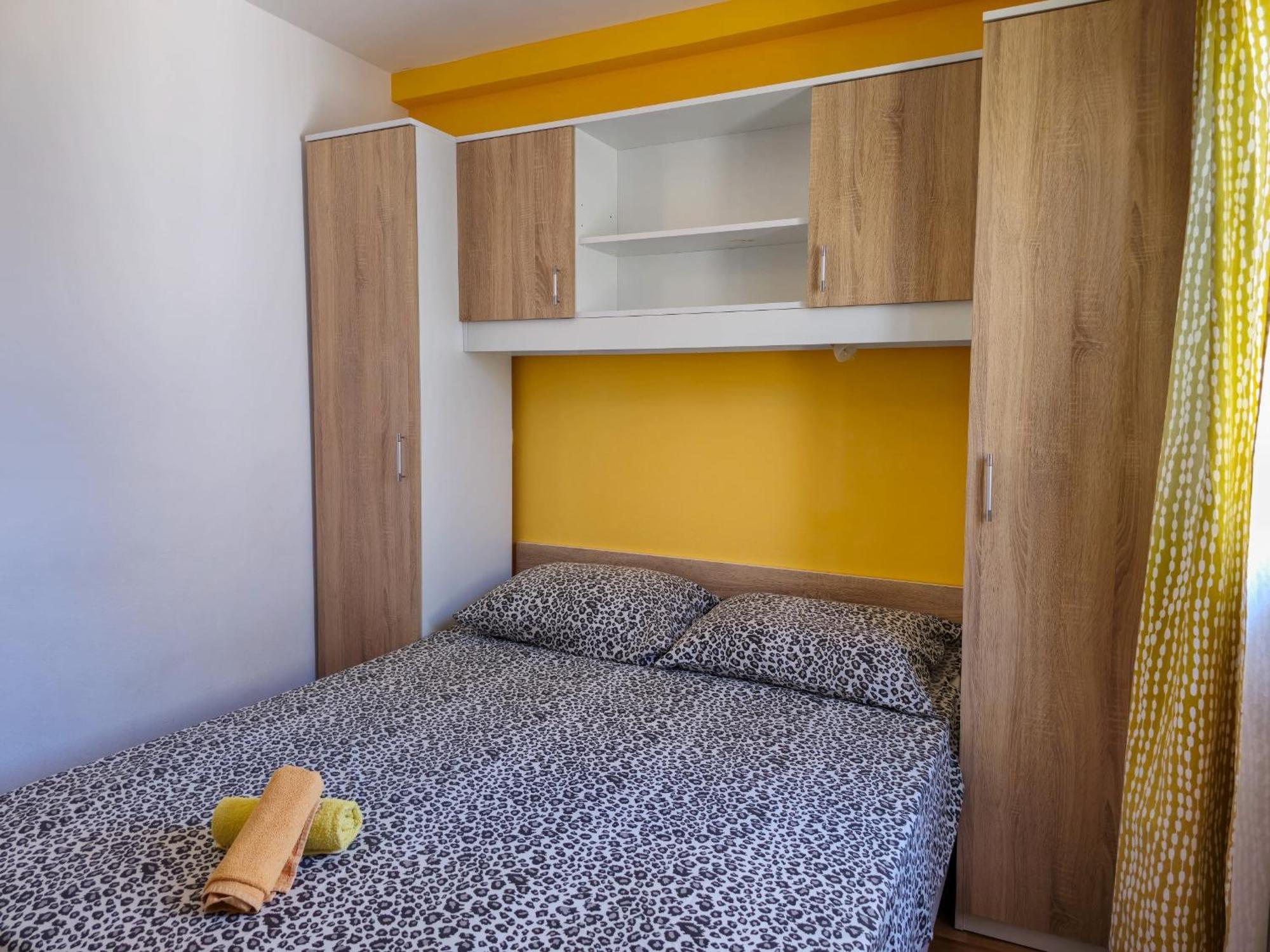 Apartments Neda Omis Room photo